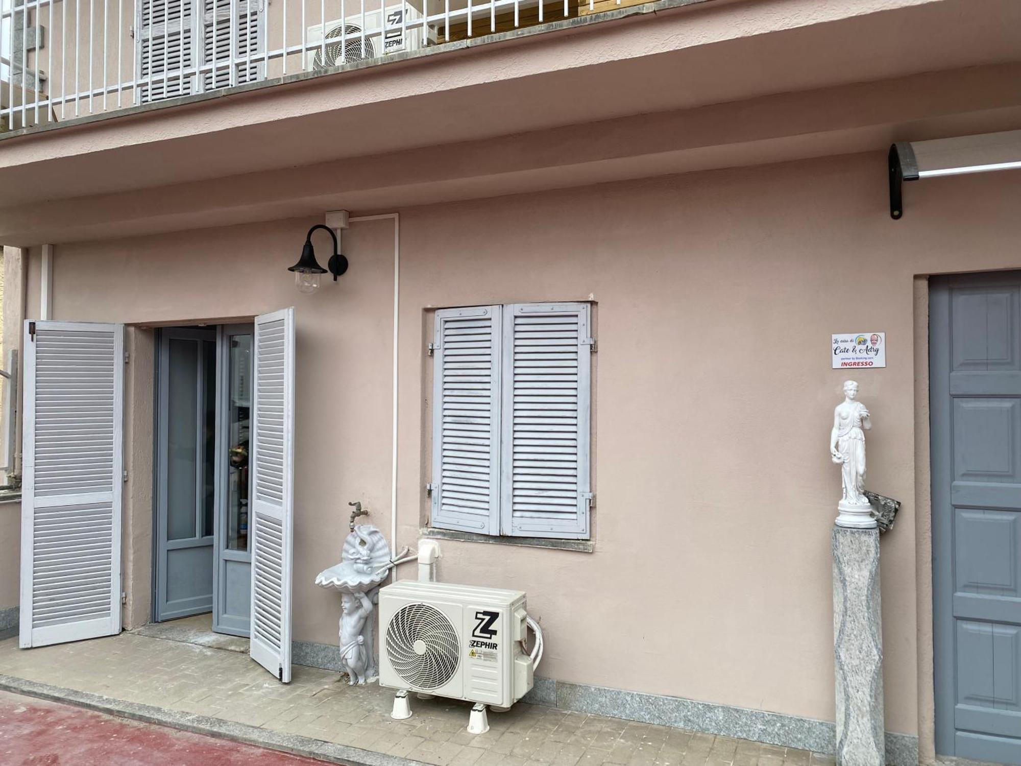 La Casa Di Cate & Adry Bed & Breakfast Envie ภายนอก รูปภาพ