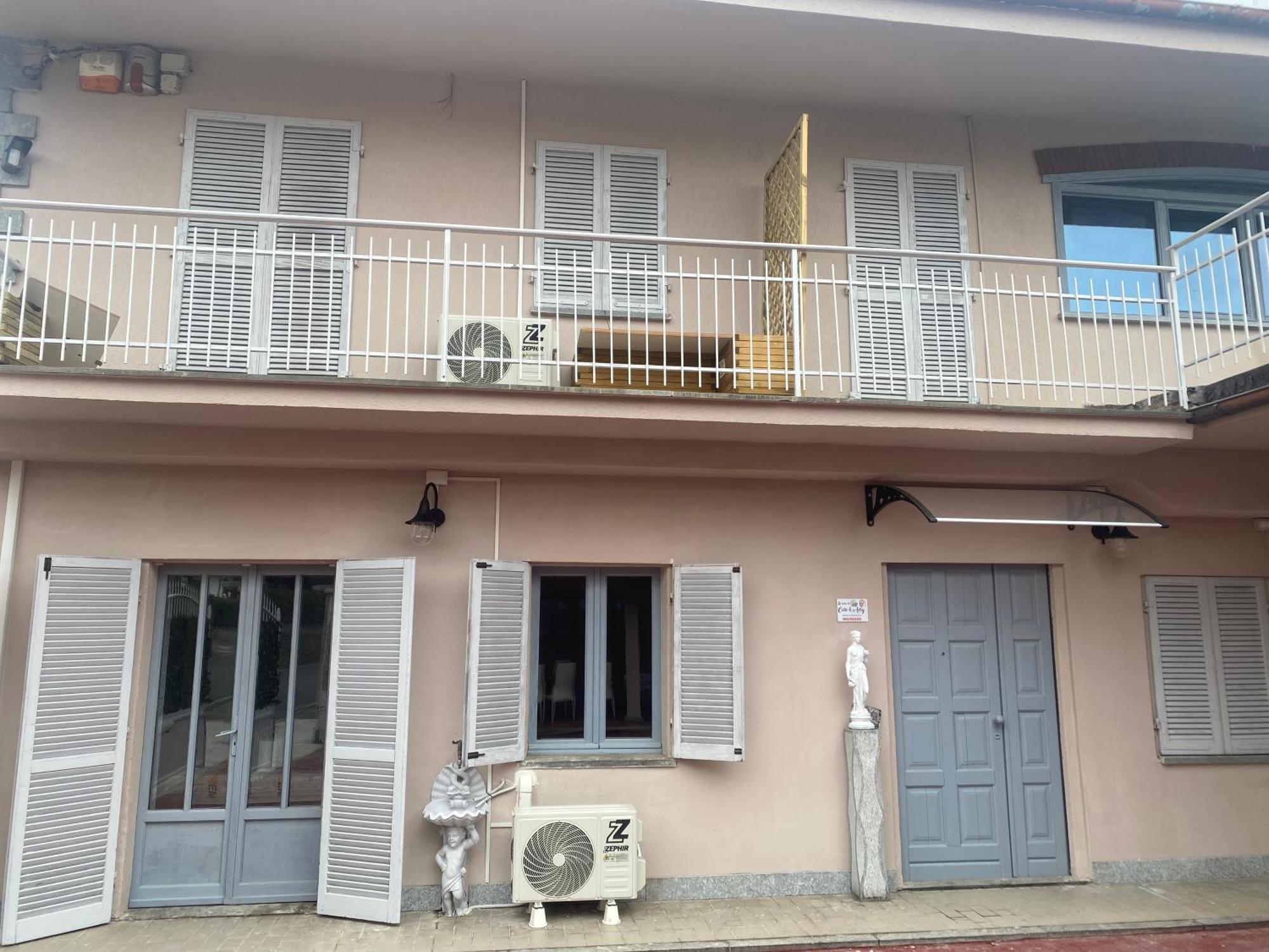 La Casa Di Cate & Adry Bed & Breakfast Envie ภายนอก รูปภาพ